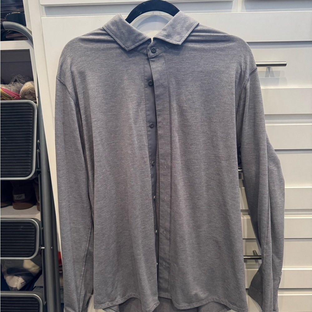 Lululemon Men’s Casual Gray Button Down Size XL